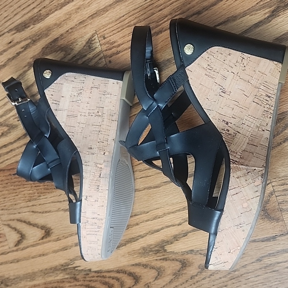 Shoes - Picture 5 of 5